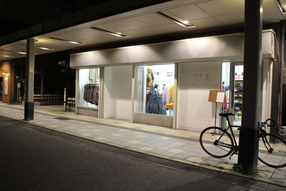 one day store 外観